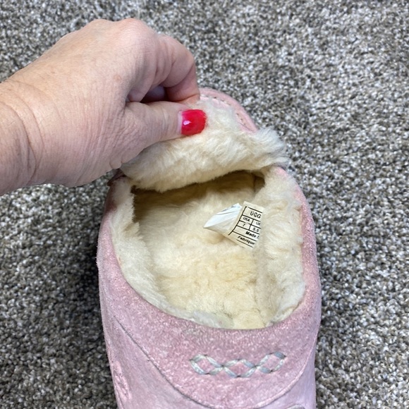 UGG® | Pink Crystal Ansley Moccasin Slipper - Women
UGG 7 - Picture 10 of 11